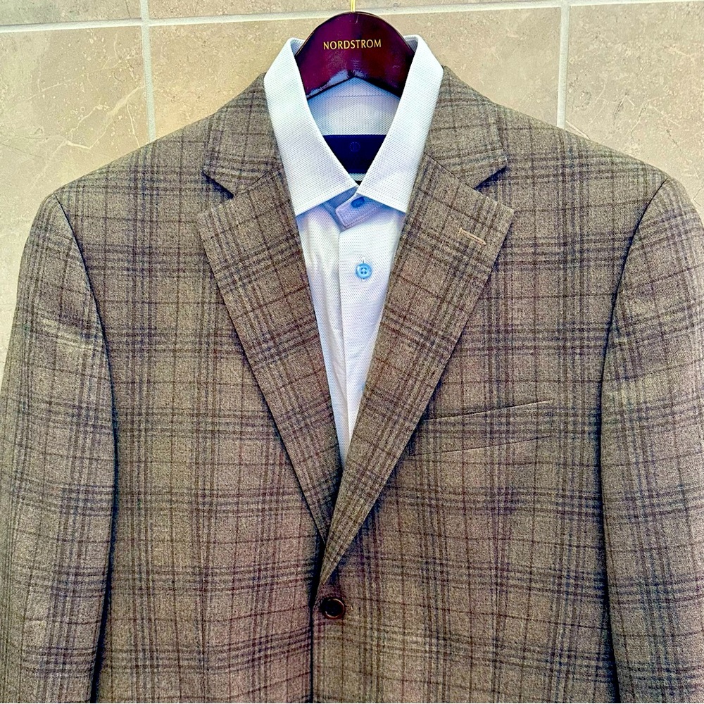 🔥🔥SOLD🔥🔥 Peter Millar 42s, 2 Button Sport Coat